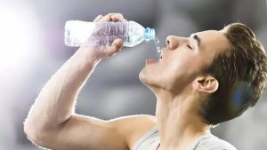 نوشیدن آب و حفظ سلامت کلیه ها