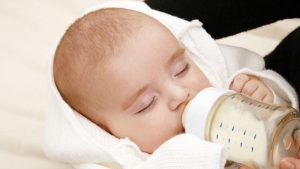 مکمل‌های شیر خشک نوزادان 