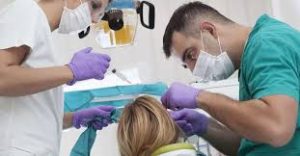 تشخیص حساسیت دندان و مراجعه به دندانپزشک