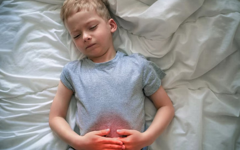 علائم یبوست در کودکان