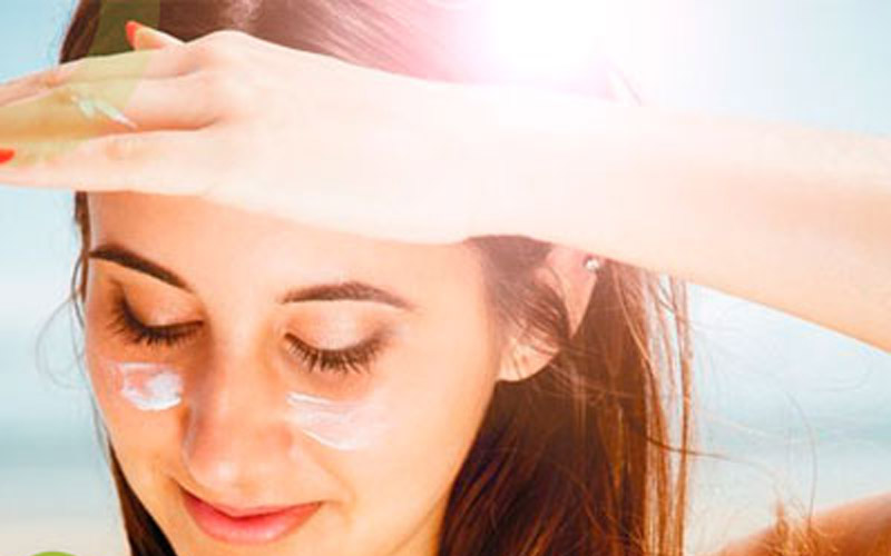 بهترین کرم ضد آفتاب ضد جوش