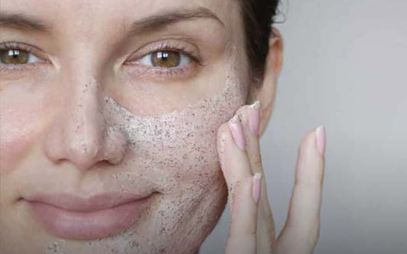 بهترین کرم لایه بردار برای روشن شدن پوست